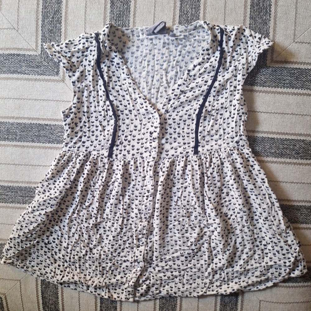 Vanessa Virginia Boho Small Black And Cream Hearts Button Down Top